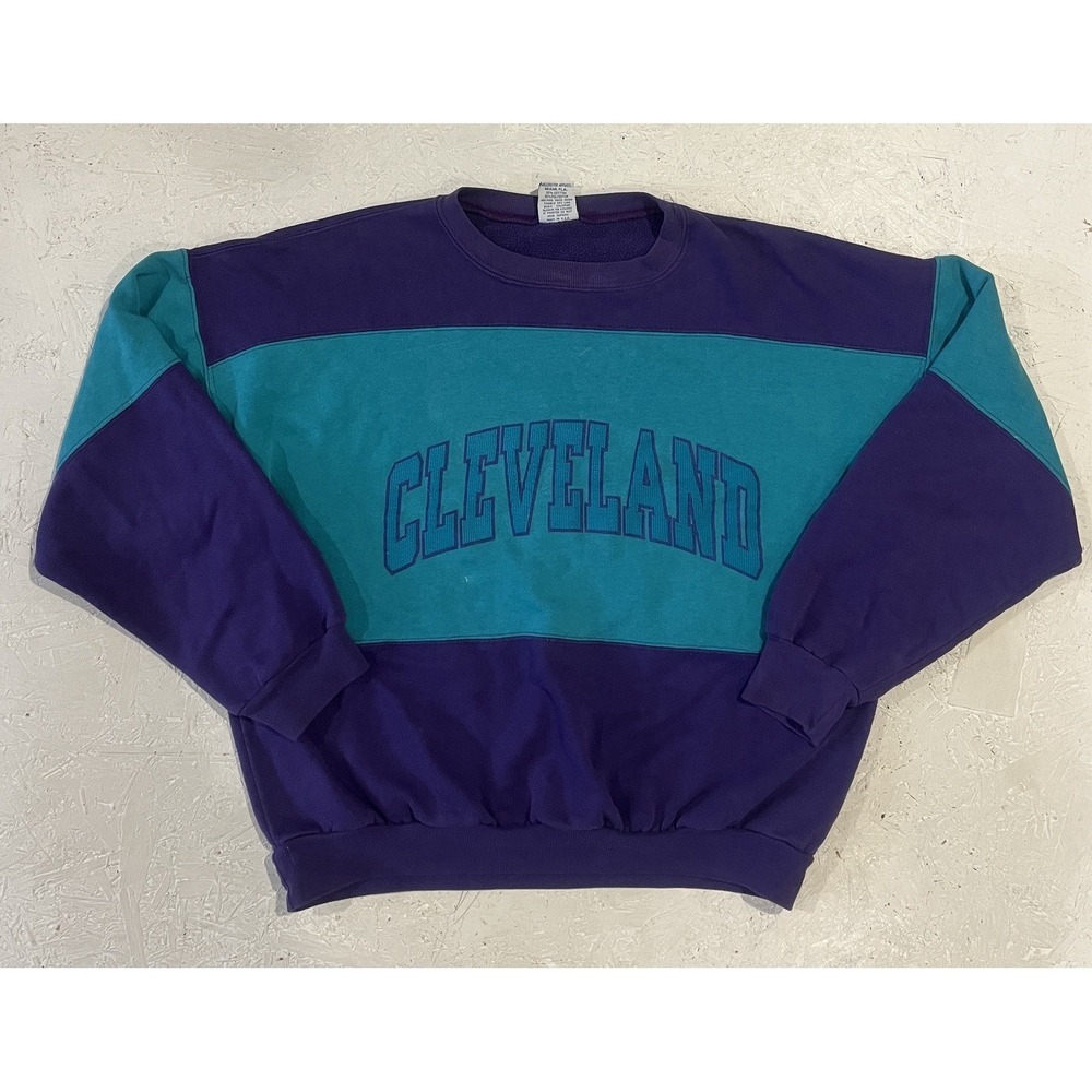 Vintage‎ Cleveland Ohio Crewneck Sweatshirt Mens Small Medium Purple Green
